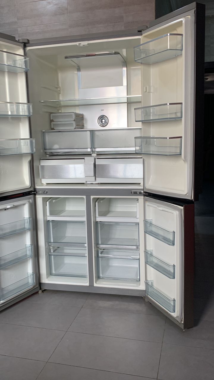 Modern Bathroom Cleaning